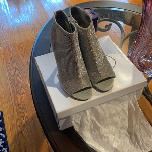 New Diamond heel boot from steve madden